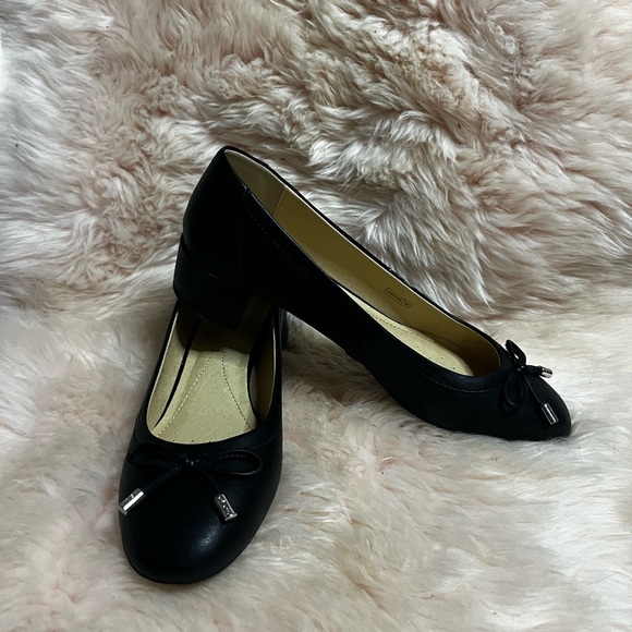 BNWOT Geox Block Heels - Picture 1 of 10